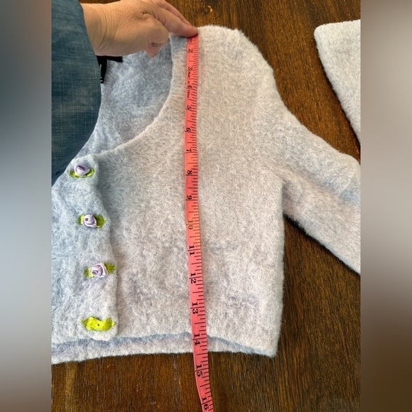 Forever 21 Lilac Angora Snap Coquette Feminine Cropped Cardigan Size Small - Picture 8 of 11